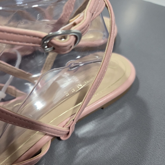 Journee Collection Serissa Pink Flat Sandals - Picture 5 of 6